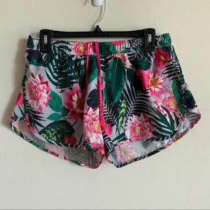 Old Navy Sport Floral Shorts - Size Medium